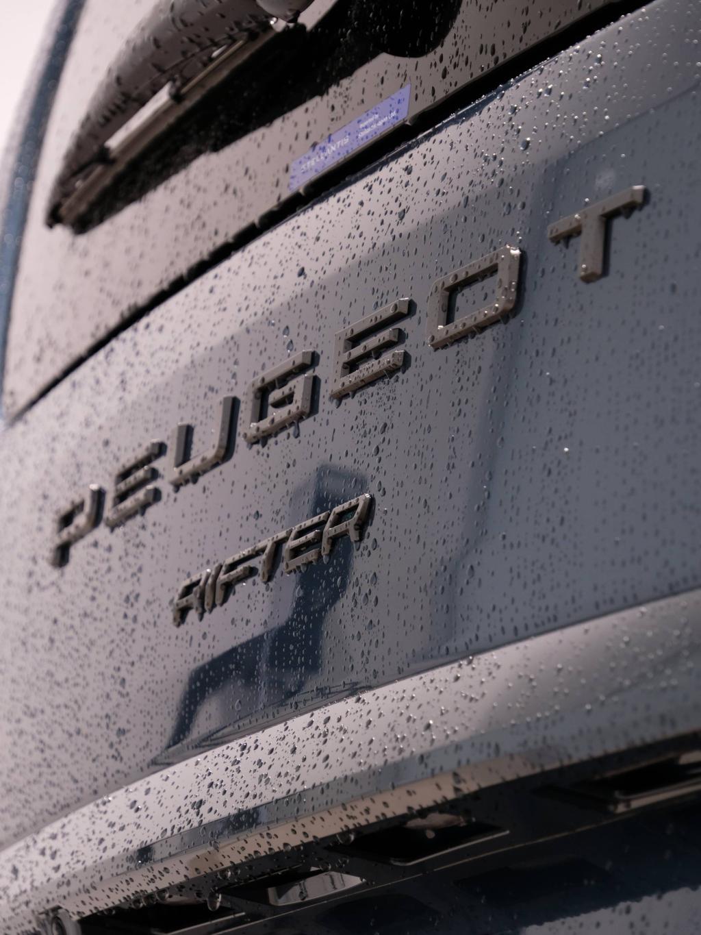 RIFTER LONG GTに「Kiama Blue」を纏った特別仕様車が追加！