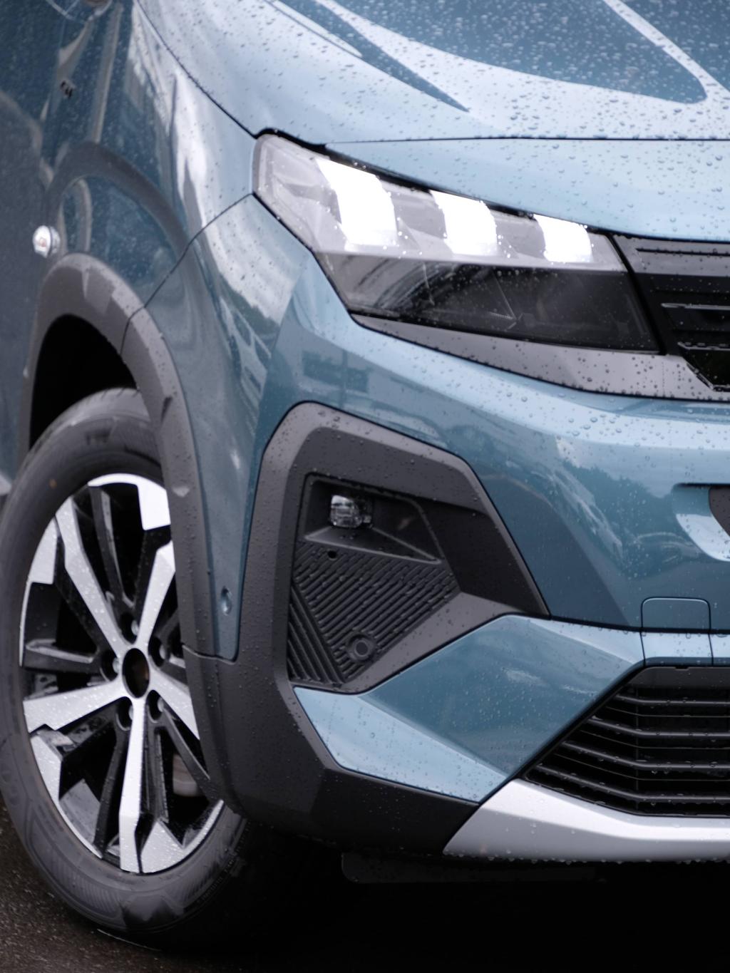 RIFTER LONG GTに「Kiama Blue」を纏った特別仕様車が追加！