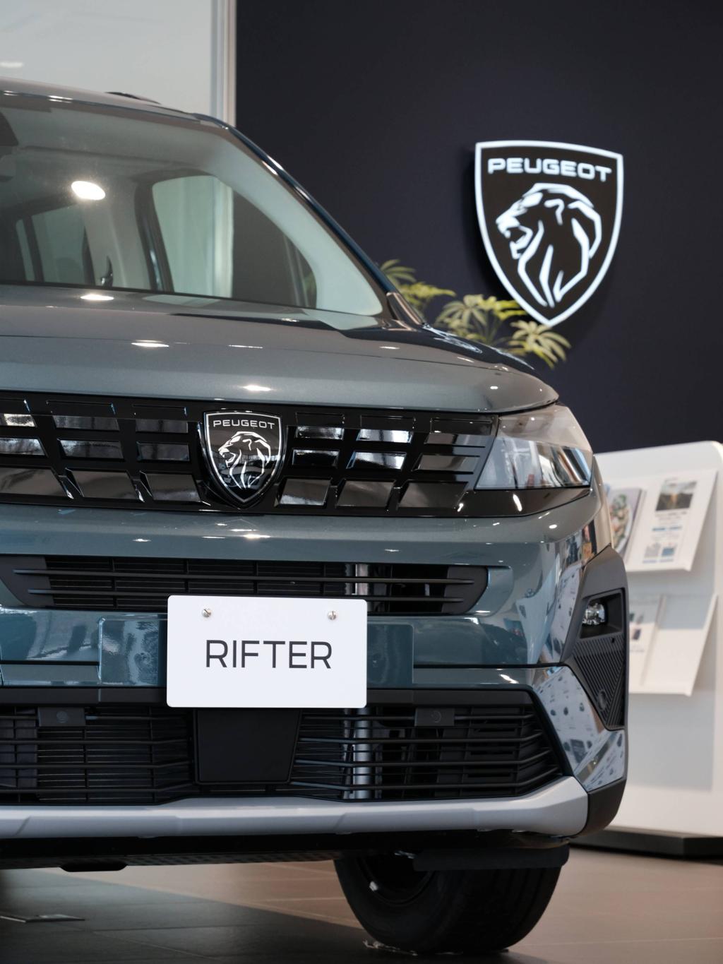 使い勝手も走りも妥協しない、プジョーのマルチパーパスSUV！