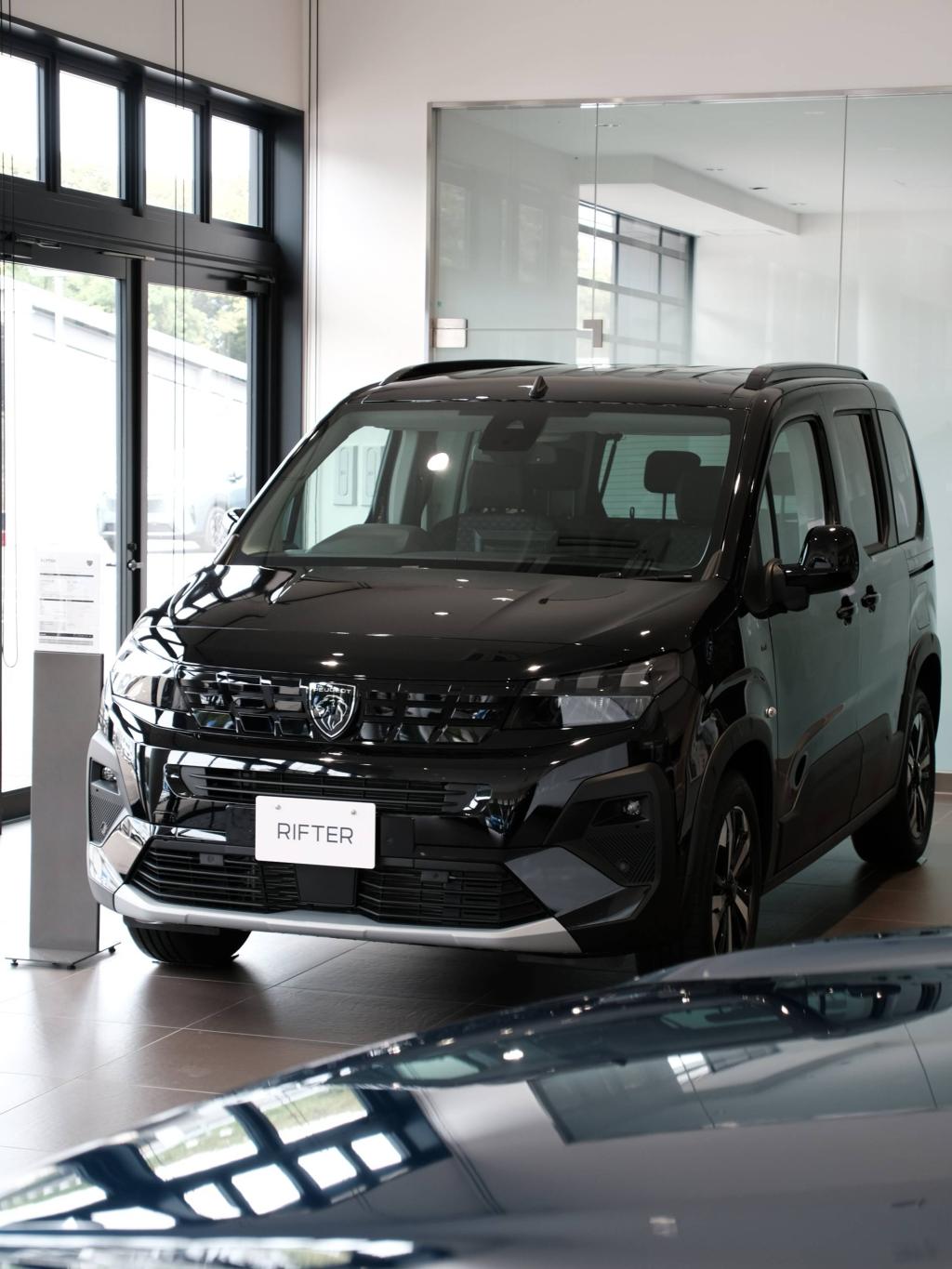 PEUGEOT NEW YEAR FAIR 1/10(土)～18(日)　本日より開催中！