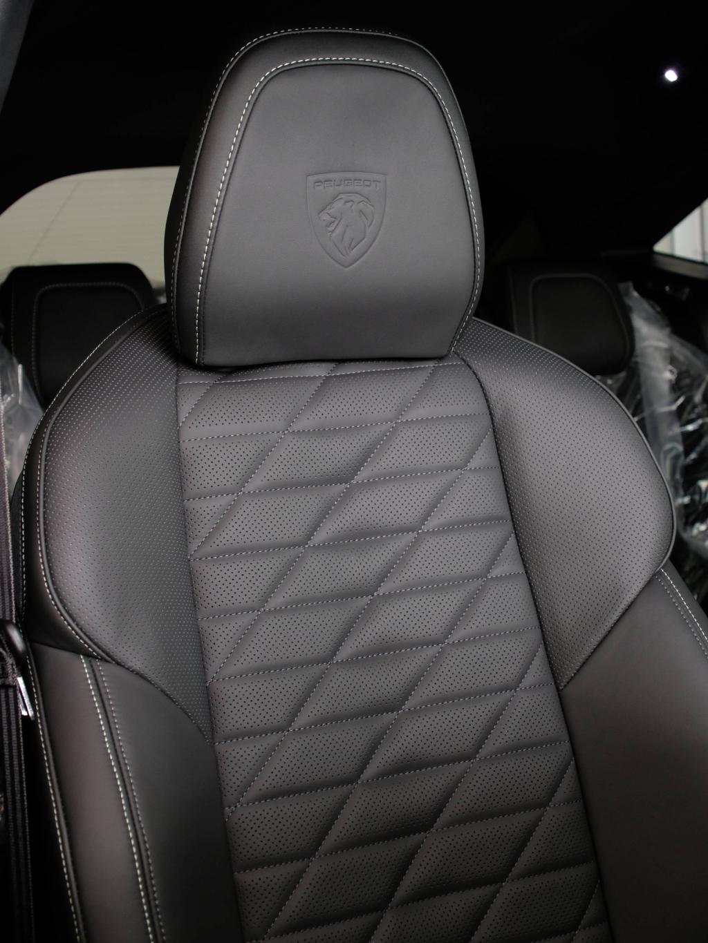 🖤✨3008 HYBRID Black Edition ― 特別な一台を、その手に。✨🖤