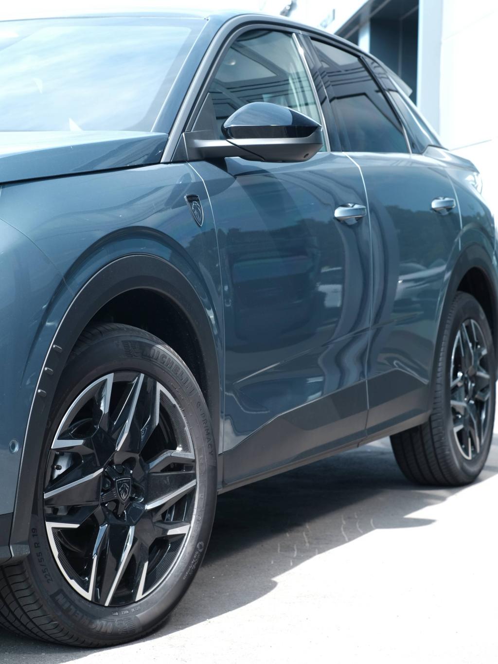 機能美が息づく、NEW 3008のエクステリア
