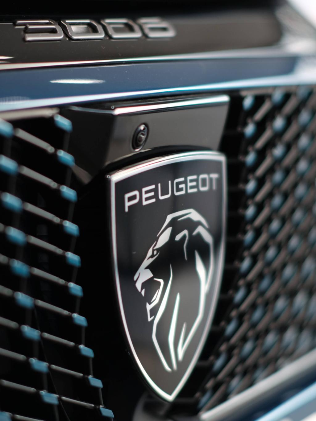 PEUGEOT 3008 HYBRIDが日本カー・オブ・ザ・イヤー10ベストカーへ選出！